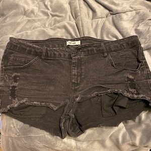 Refuge Black Jean Shorts